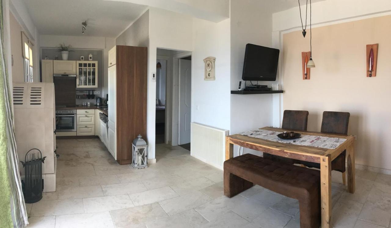 ASTRA-Ferienhaus mit großer Dachterrasse und Top-Ausstattung in NAS Armenistis  Exterior foto