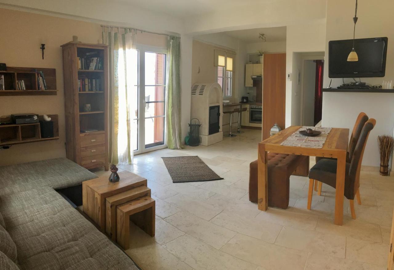 ASTRA-Ferienhaus mit großer Dachterrasse und Top-Ausstattung in NAS Armenistis  Exterior foto